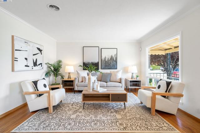 1457 Via El Monte, San Lorenzo CA: https://media.crmls.org/mediaz/2aad77f5-718a-4624-a866-171013ea1cc9.jpg