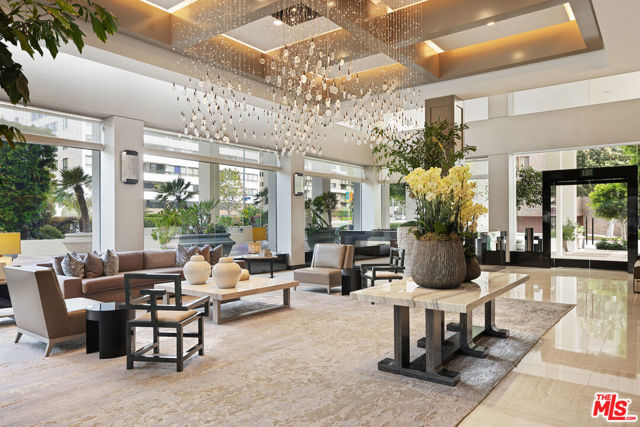 10560 Wilshire Boulevard, Los Angeles CA: https://media.crmls.org/mediaz/2aaed185-3cec-4607-ab15-b06c3f087903.jpg