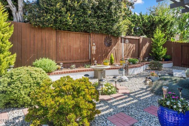 Detail Gallery Image 37 of 44 For 472 Madreselva Ct, Camarillo,  CA 93012 - 4 Beds | 2 Baths