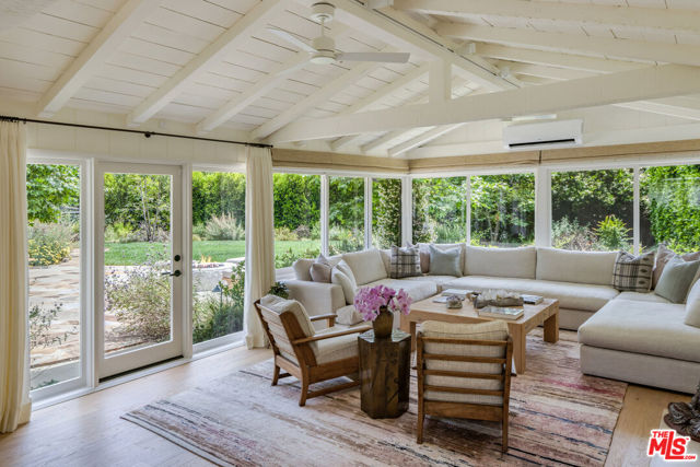 13214 Riviera Ranch Road, Los Angeles CA: https://media.crmls.org/mediaz/2ab0ec5f-f5f5-4ab3-9f24-fdc4b200bd5c.jpg