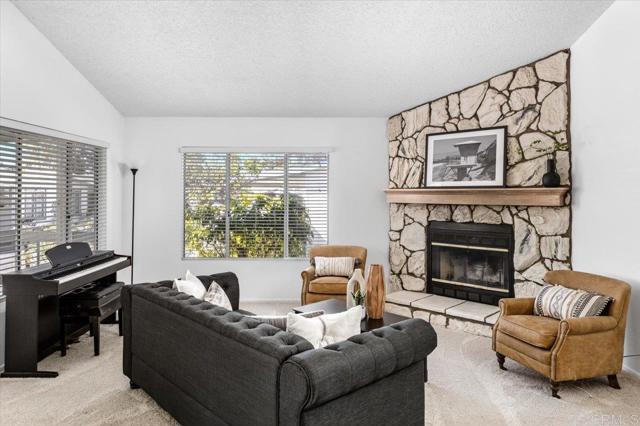 5128 Don Mata, Carlsbad CA: https://media.crmls.org/mediaz/2ab13460-146e-4314-b161-b257ba9f134e.jpg
