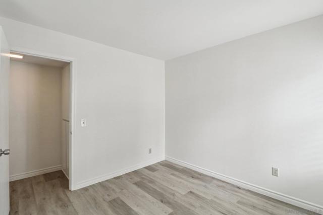 10263 Caminito Toronjo, San Diego CA: https://media.crmls.org/mediaz/2ab180e4-2283-4def-8f89-19684c328d46.jpg