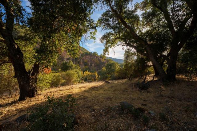 47275 Arroyo Seco Road, Greenfield CA: https://media.crmls.org/mediaz/2ab1e785-adf0-40d4-a2ea-5cbc7a7b1215.jpg