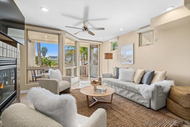 814 Kingston Ct, San Diego CA: https://media.crmls.org/mediaz/2ab29bf0-7d82-4b80-bf27-cd364c542334.jpg