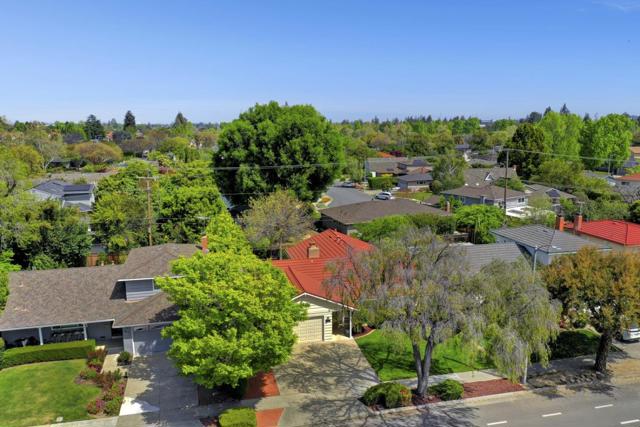 811 W Remington Drive, Sunnyvale CA: https://media.crmls.org/mediaz/2ab2b4bd-73ea-4b64-9e6c-f5de8a9af0eb.jpg