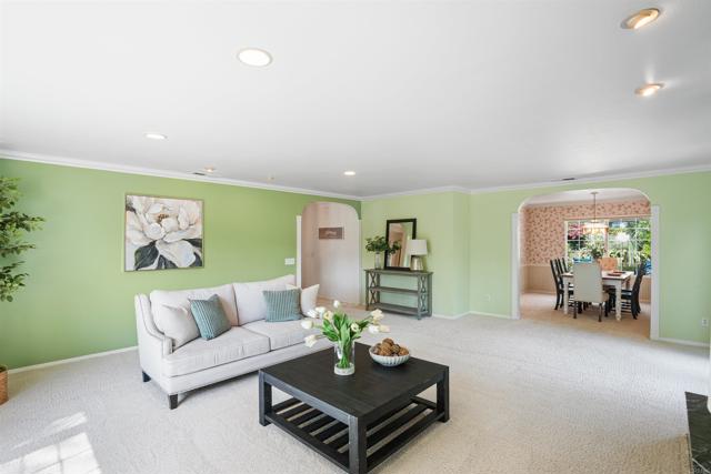 549 Eldorado Drive, Escondido CA: https://media.crmls.org/mediaz/2ab48823-4175-4ab0-a64e-44258311d2e8.jpg