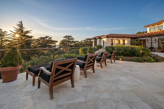 3187 17 Mile Drive, Pebble Beach CA: https://media.crmls.org/mediaz/2ab4b8e1-342c-453c-9f9f-c669d725f14a.jpg
