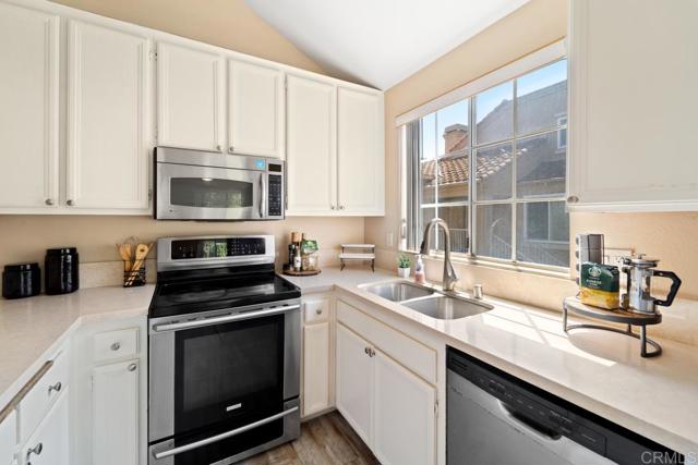 Image 9 of 37 For 7319 Calle Cristobal  144