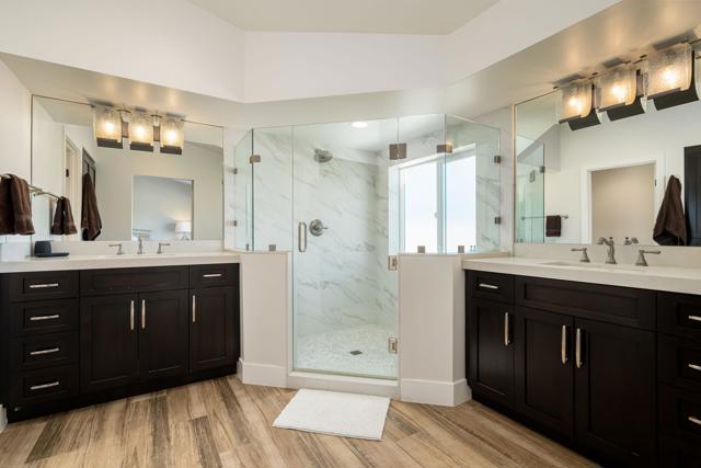 291 Vista Royale W Circle, Palm Desert CA: https://media.crmls.org/mediaz/2ab5beb0-a441-4c67-bfce-15167efa68eb.jpg