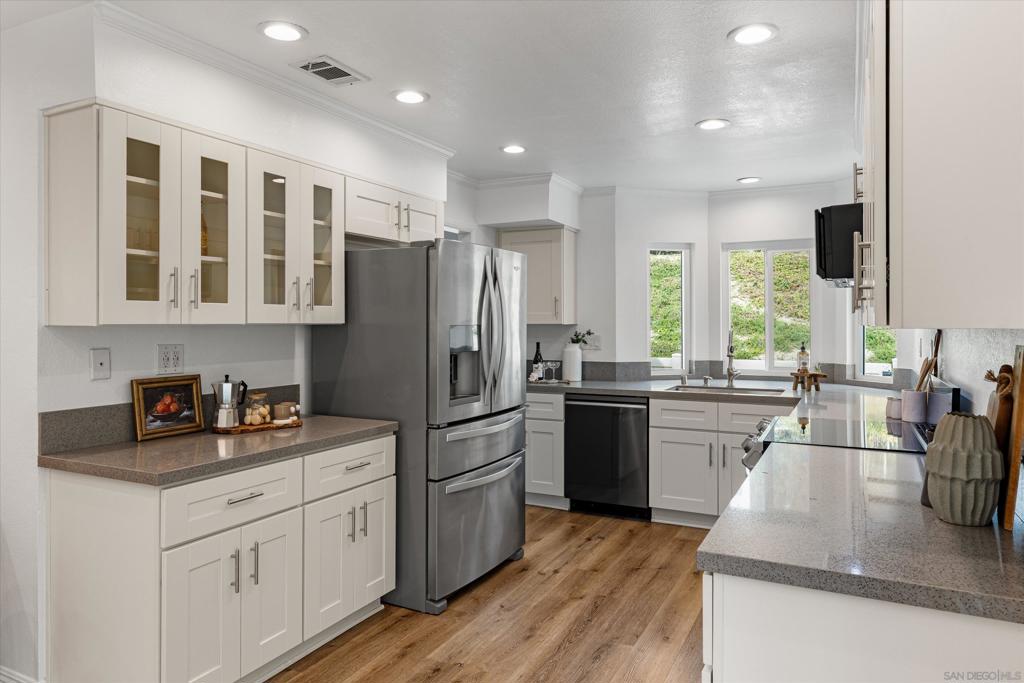 1842 Bel Air Terrace - photo 4