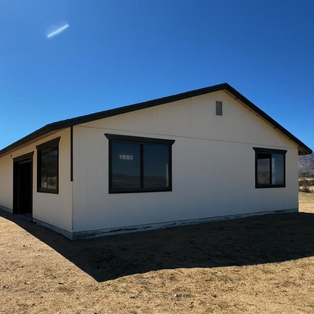 50928 Bell Road, Johnson Valley CA: https://media.crmls.org/mediaz/2ab83be9-dce1-4876-87d0-b65ced640252.jpg