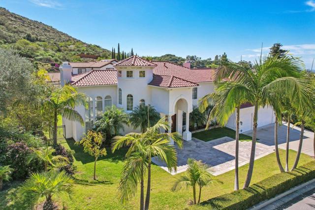 Detail Gallery Image 2 of 48 For 2535 San Clemente Ave, Vista,  CA 92084 - 4 Beds | 4 Baths