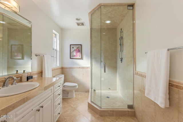 Detail Gallery Image 44 of 70 For 4926 Crown Ave, La Canada Flintridge,  CA 91011 - 3 Beds | 3/1 Baths