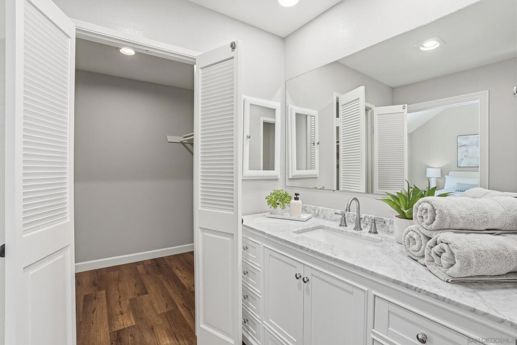 3793 Balboa Ter - photo 18