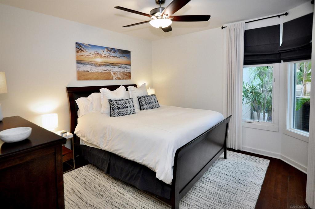 5410 La Jolla Blvd - photo 16