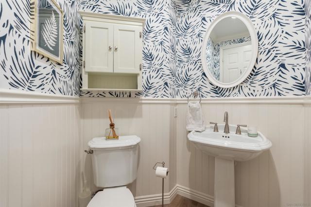 571 Lynwood Dr., Encinitas CA: https://media.crmls.org/mediaz/2abc1866-1a6d-4855-999e-5e04e1a7b4f0.jpg