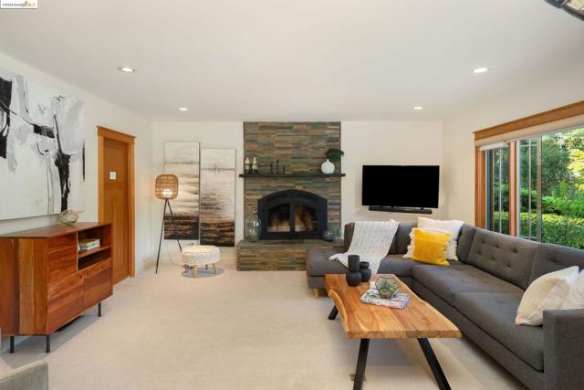Image 16 of 60 For 6210 Elderberry Drive