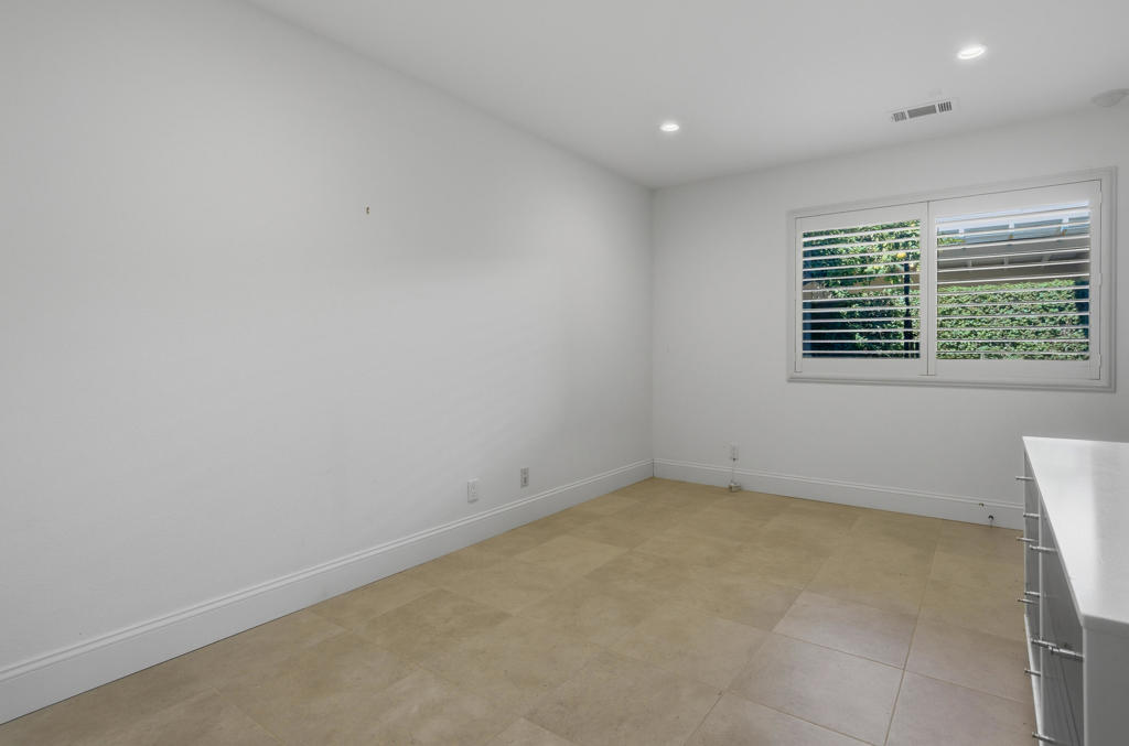 MLS #219138570DA image #16