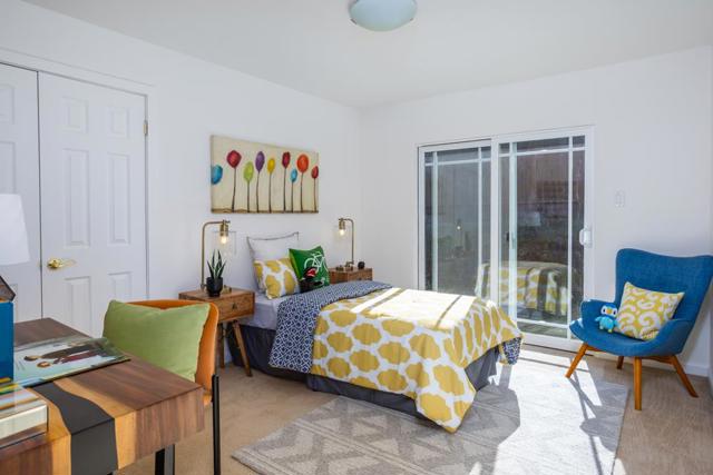 40 Alameda De Las Pulgas, Redwood City CA: https://media.crmls.org/mediaz/2abef592-802f-4bc8-9352-3b3b8b656f97.jpg