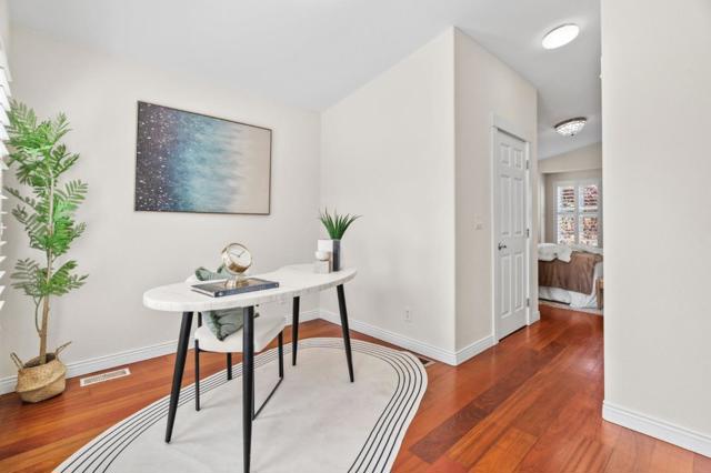 210 Creekside Village Drive, Los Gatos CA: https://media.crmls.org/mediaz/2ac01fd4-2b70-4c39-b74f-62b336428faf.jpg