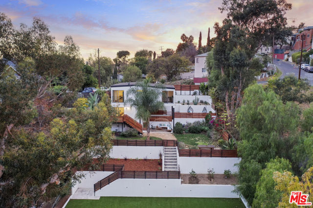 421 Beech Street, Los Angeles CA: https://media.crmls.org/mediaz/2ac17b8a-2806-481d-8430-99431b670bf6.jpg