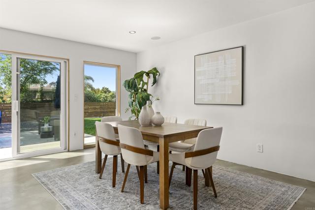 Detail Gallery Image 16 of 64 For 3235 Donna Dr, Carlsbad,  CA 92008 - 4 Beds | 2 Baths