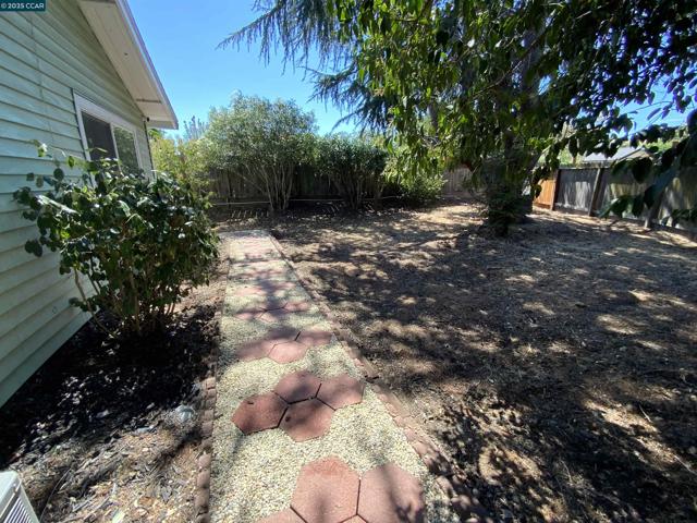 19 Marques Pl, Danville CA: https://media.crmls.org/mediaz/2ac299c4-aa11-41e6-b141-bf09bc5ea9b5.jpg