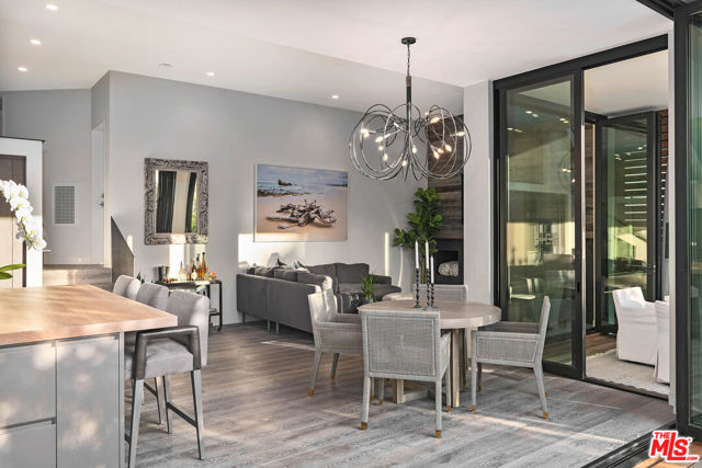 31866 Seafield Drive, Malibu CA: https://media.crmls.org/mediaz/2ac3eb54-080b-4dfd-a4f0-6d36a11df0a4.jpg