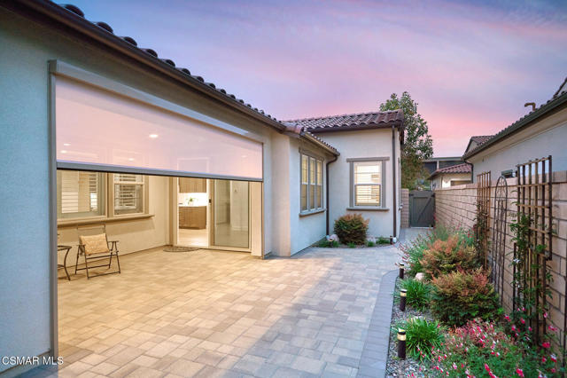 2424 Quartsite Drive, Camarillo CA: https://media.crmls.org/mediaz/2ac4b995-9127-4e41-97f1-73f660246401.jpg