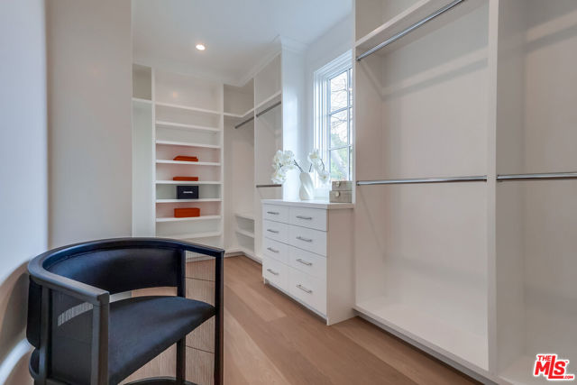 Drew Fenton | 427 N Bundy Drive Los Angeles CA | MLS: 7182819