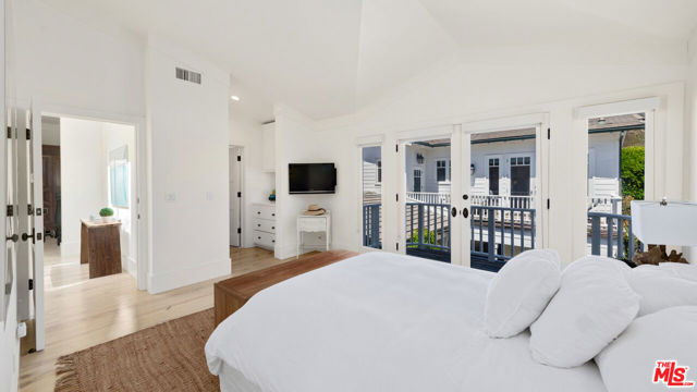 Drew Fenton | 30718 Pacific Coast Highway Malibu CA | MLS: 7678374