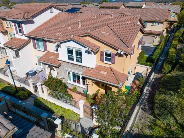 16913 New Rochelle Way, San Diego, California 92127, 3 Bedrooms Bedrooms, ,2 BathroomsBathrooms,Townhouse,For Sale,New Rochelle Way,250019885SD