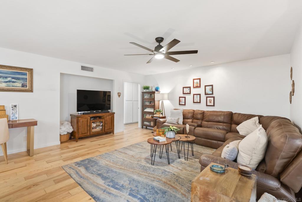 489 La Costa Ave. - photo 11