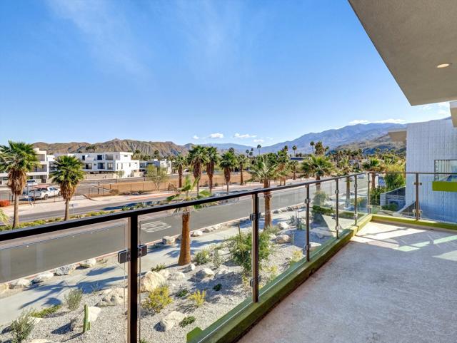 766 Obsidian Loop E E Loop, Palm Springs CA: https://media.crmls.org/mediaz/2ac8a004-03bd-4cdc-ad24-50b33b644627.jpg