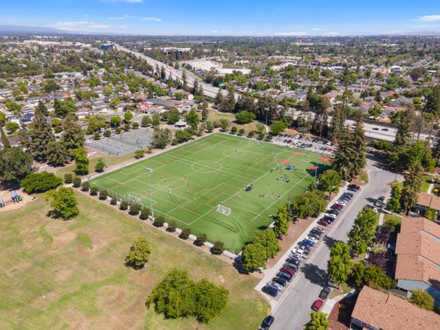 689 Springwood Drive, San Jose CA: https://media.crmls.org/mediaz/2ac9becd-883a-4bfe-bab9-bcac1833ca12.jpg