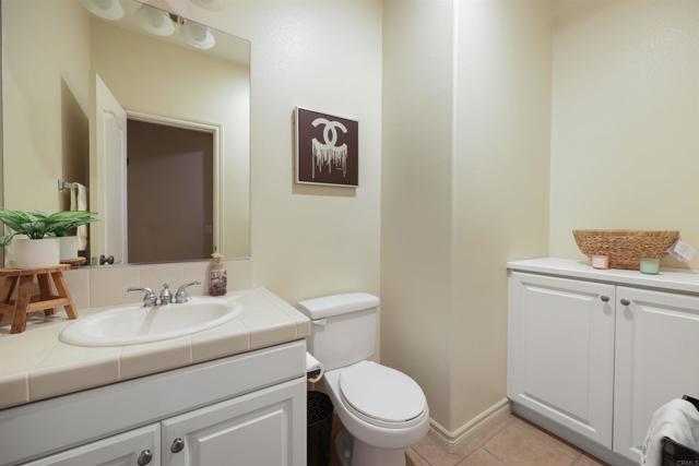 Detail Gallery Image 14 of 34 For 8368 Entreken Way, San Diego,  CA 92129 - 4 Beds | 4 Baths