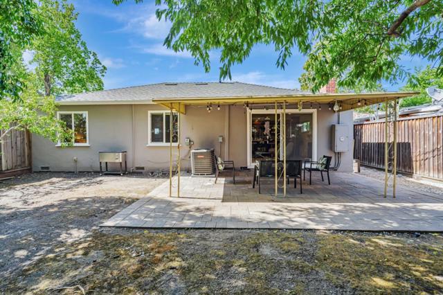 3384 Fowler Avenue, Santa Clara CA: https://media.crmls.org/mediaz/2aca403c-7ec2-46c4-86ff-7de0ddbd4b5e.jpg