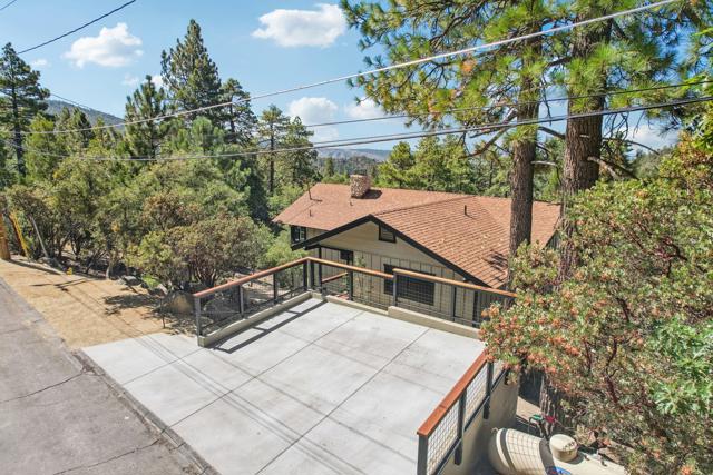 54091 Northridge, Idyllwild CA: https://media.crmls.org/mediaz/2acb9aa7-35cd-4f11-90bf-de1fc2ec155d.jpg