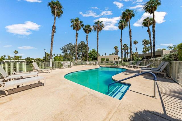 28944 Desert Princess Drive, Cathedral City CA: https://media.crmls.org/mediaz/2acbba5d-879b-4f83-83e6-bb3641c056dc.jpg