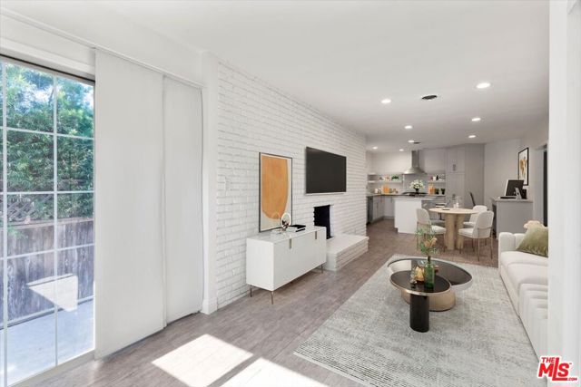 262 Macdonald Street, Pasadena CA: https://media.crmls.org/mediaz/2acbf6b8-4ee1-4ea1-83cd-cbc1117d2b02.jpg