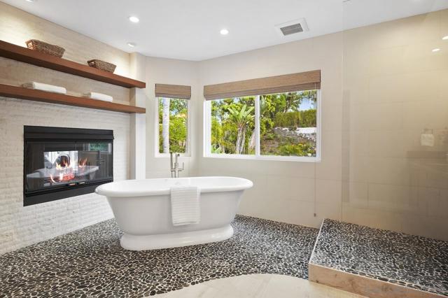 4745 Finchley Terrace, San Diego CA: https://media.crmls.org/mediaz/2acc526c-66c3-4e74-882f-3d5dec0bce25.jpg