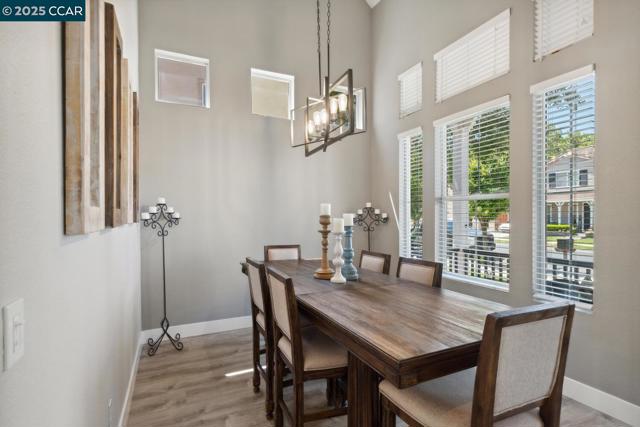 96 Heritage Way, Brentwood CA: https://media.crmls.org/mediaz/2accab6f-615b-4958-9a25-ba3770358230.jpg