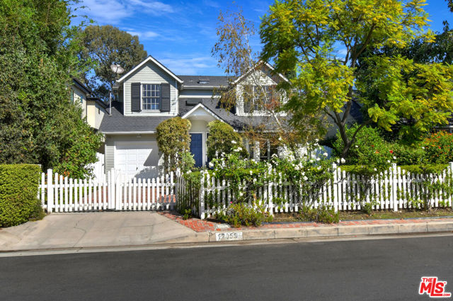 12359 Califa Street photo 6