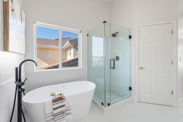 4667 Myrtle Dr, Dublin CA: https://media.crmls.org/mediaz/2acd16a7-fcd3-4e42-8be5-06e01d9b43a8.jpg