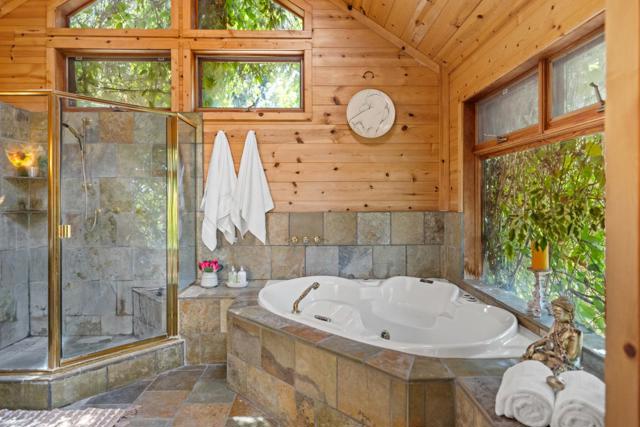 994 Laurel Grove Drive, Soquel CA: https://media.crmls.org/mediaz/2acd8ea4-5da3-4ce2-800f-e63d3401065c.jpg