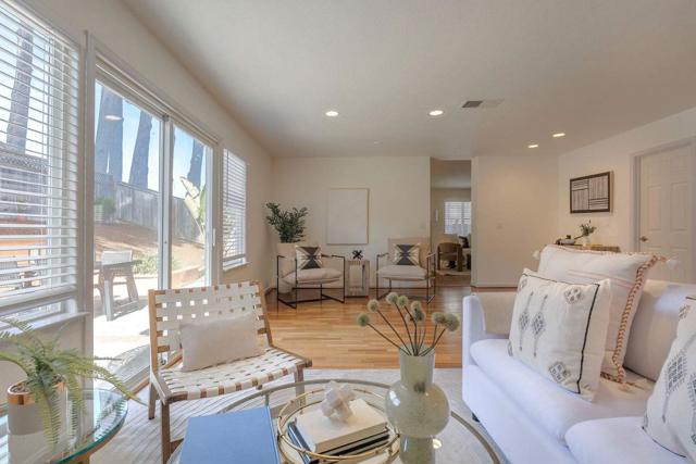 3141 Ocean Terrace, Marina CA: https://media.crmls.org/mediaz/2acd9a43-6551-4049-ad0d-123f5bdb453e.jpg