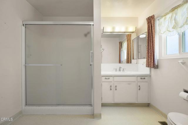 Detail Gallery Image 18 of 30 For 3662 Loma Vista Rd, Ventura,  CA 93003 - 3 Beds | 2 Baths