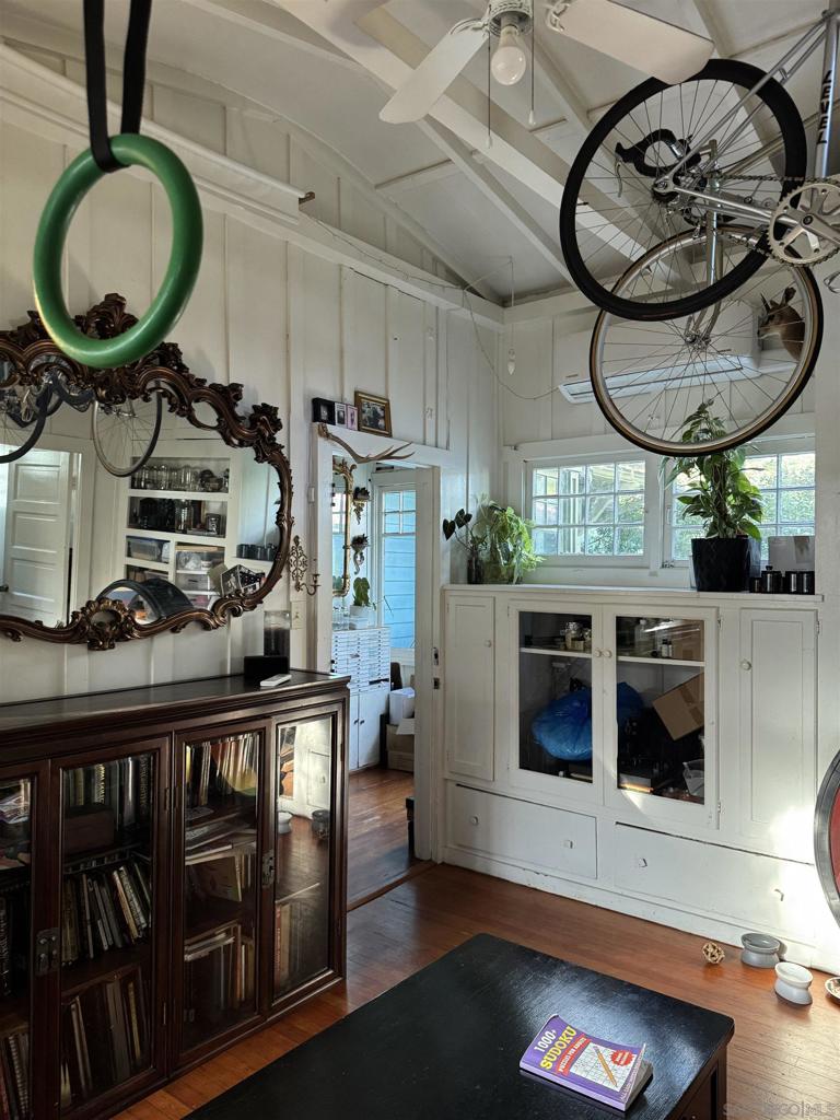 MLS #250038045SD image #34