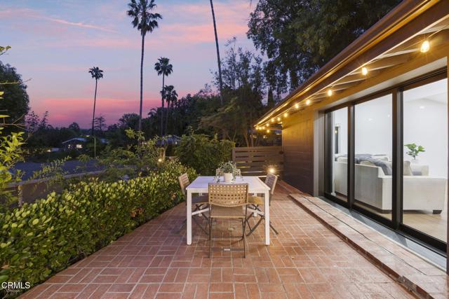 Front Image Thumbnail for CRV1-35556