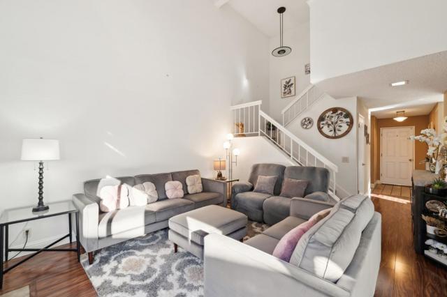 25 Deer Run Circle, San Jose CA: https://media.crmls.org/mediaz/2acf4885-33b8-4f36-bb96-0fa28396c5c7.jpg